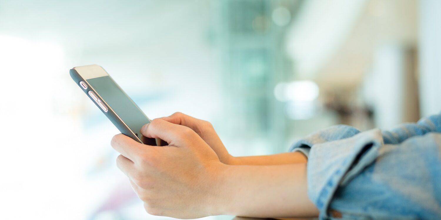 Woman use of cellphone