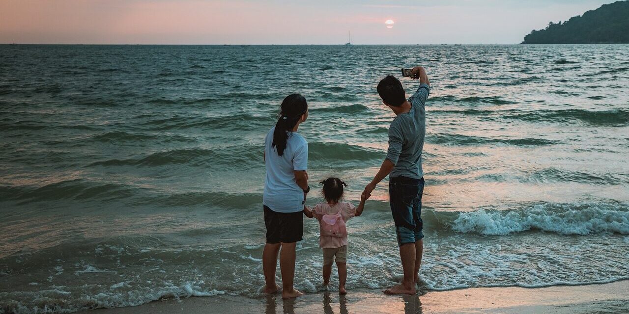 por-que-compartilhar-sua-viagem-nas-redes-sociais-e-um-risco-para-seu-imovel-veja-como-protege-lo